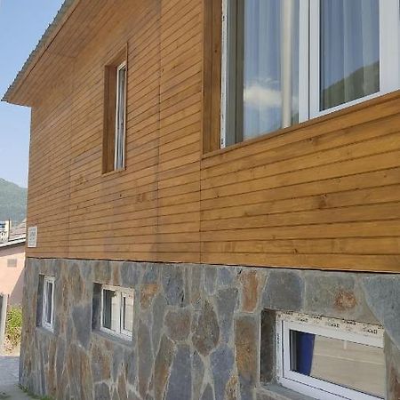 Guesthouse Mabu - 4 Newly Built Rooms In The Heart Of Mestia Exterior photo