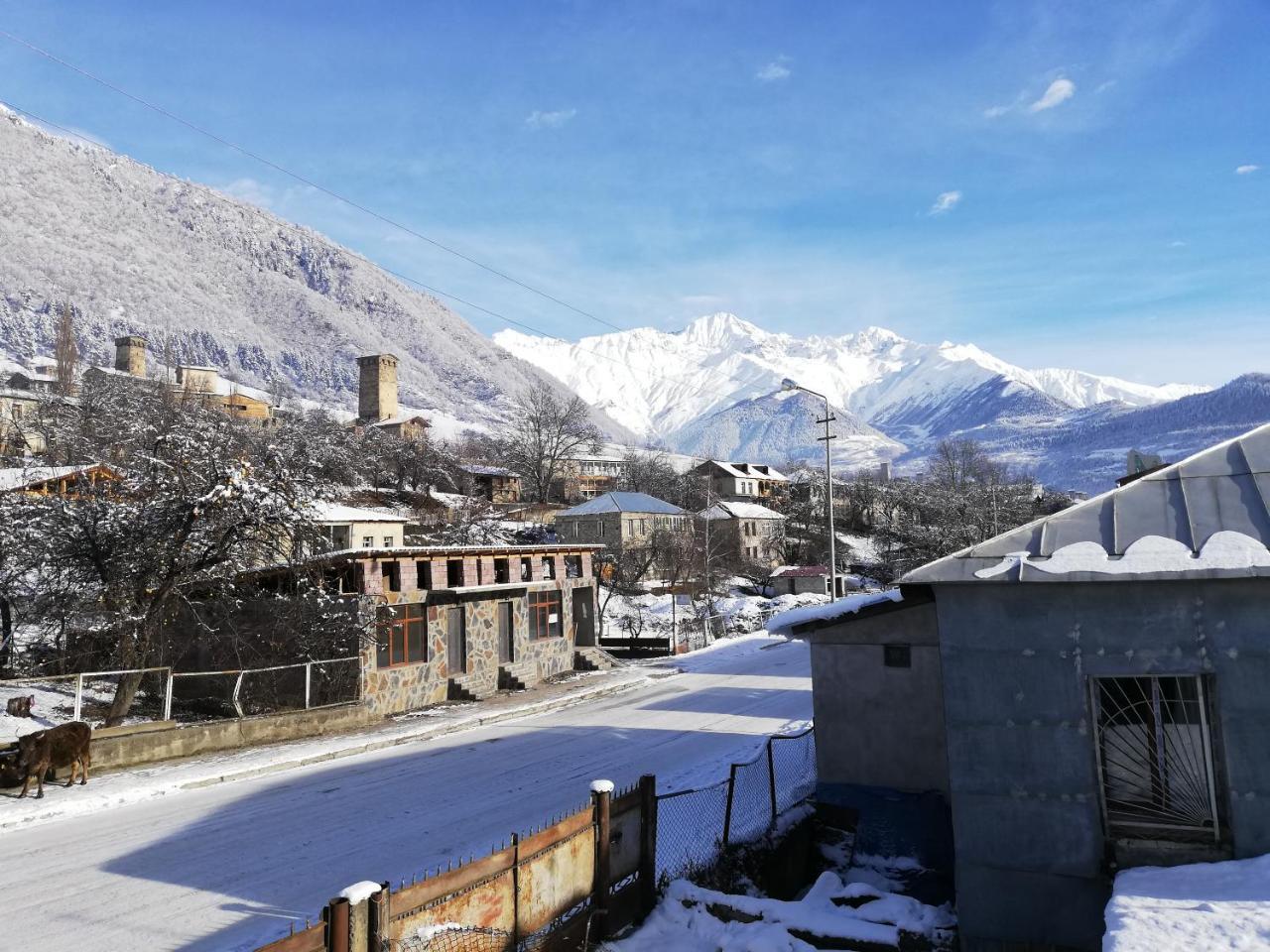 Guesthouse Mabu - 4 Newly Built Rooms In The Heart Of Mestia Exterior photo